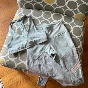 Alo soft set - sports bra and legging set- size XS